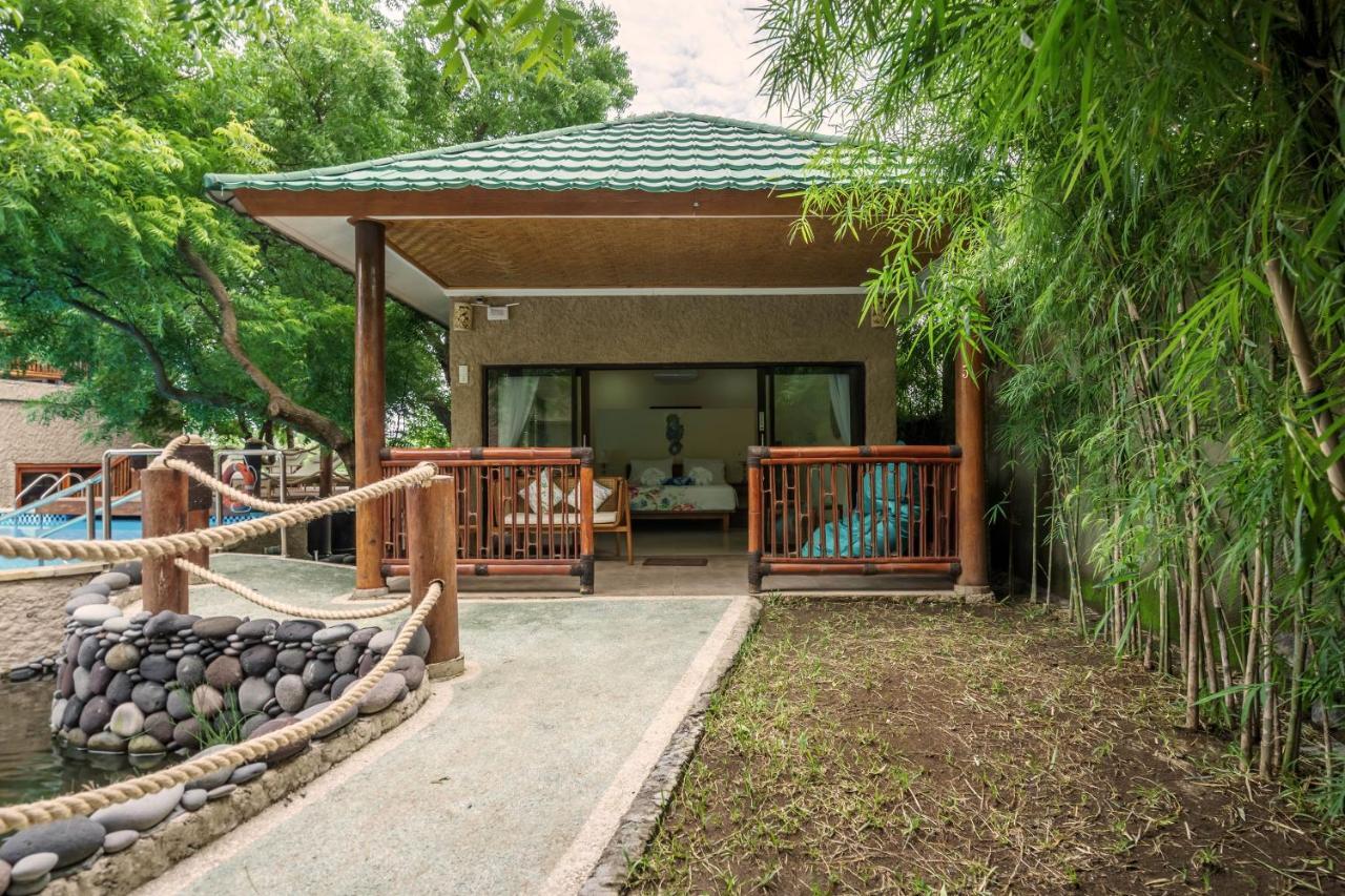 Lunar Dive Resort: Bamboo Villas Kubu Zewnętrze zdjęcie