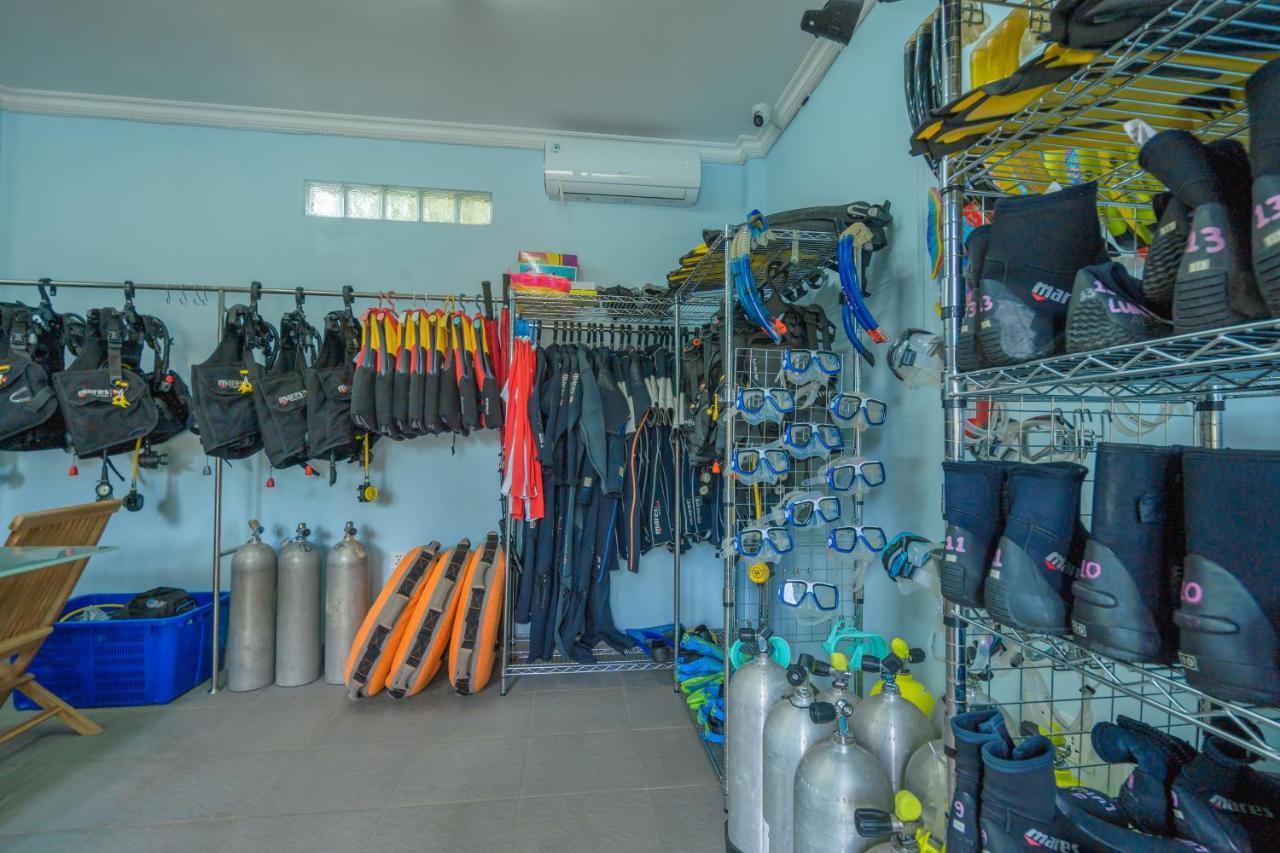 Lunar Dive Resort: Bamboo Villas Kubu Zewnętrze zdjęcie