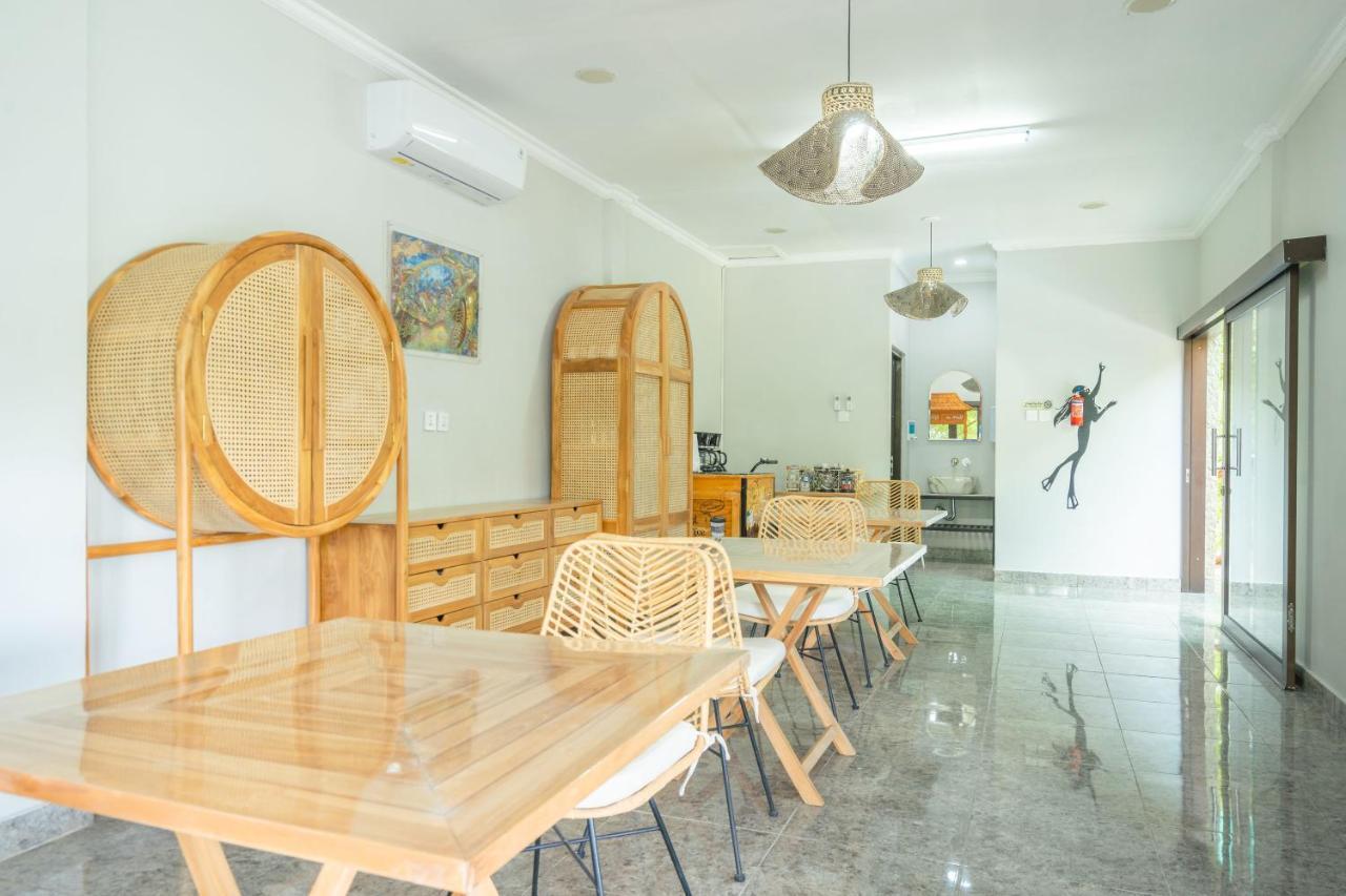 Lunar Dive Resort: Bamboo Villas Kubu Zewnętrze zdjęcie