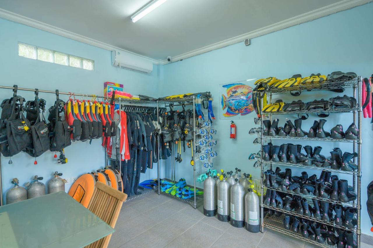 Lunar Dive Resort: Bamboo Villas Kubu Zewnętrze zdjęcie